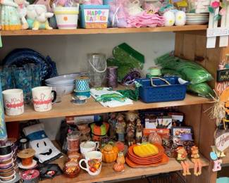 Holiday assorted items