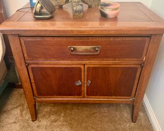2 Lane Nightstands