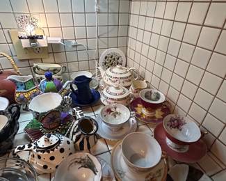 Teacup sets