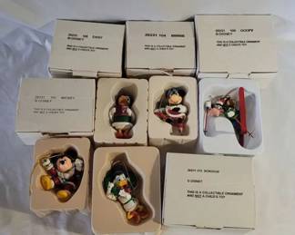 Lot of 5 New Open Box Disney Christmas Ornaments Goofy Minnie Mickey Mouse Daisy and Scrooge