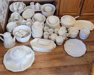 Massive Set of Pfaltzgraff Dishes Plates Cups Etc