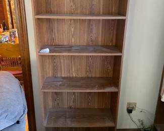 Simple Bookshelf