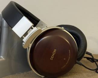 Denon AH-D5000 Wood-Cup Headphones with Original Box