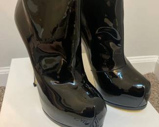 Yves Saint Laurent Tribute Black Patent Leather Ankle Boots