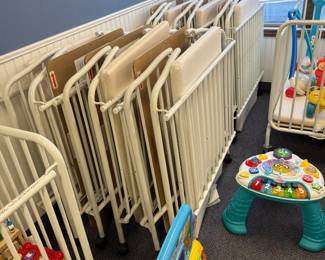 Collapsible cribs, evacuation cribs