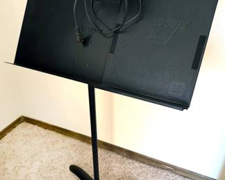 Music stand