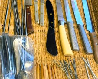 Assorted knives + skewers
