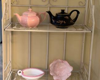 Bakers rack, tea pots 