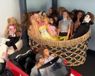 Barbies 