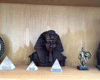 Assorted home decor
