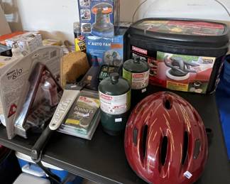 Assorted garage items