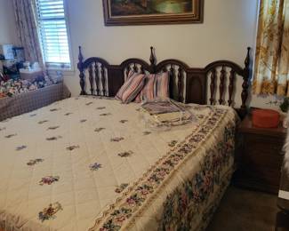 King Sealy Posturepedic Bed