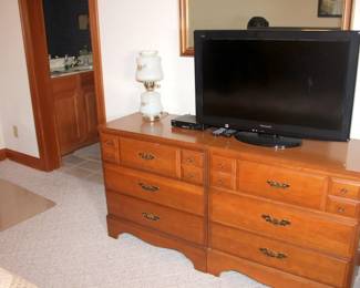 2 Small Dressers