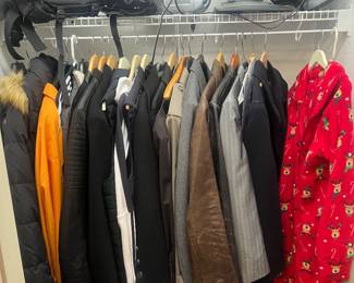 Great men’s coats and jackets. Most are XL