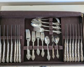 Lot 117: Gorham La Scala sterling silver flatware, service for 14 plus 6 serving pieces, 2,774 grams, fitted chest