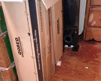 2 new memory foam pillows