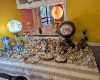 Gone with the wind lamps and figurines 