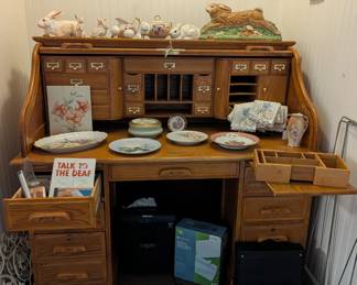 Vintage roll top desk with keys