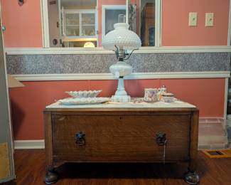 Small chest with white lamp