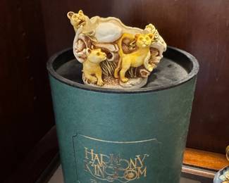 Harmony kingdom trinket box