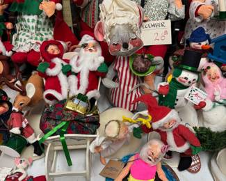 Annalee Dolls