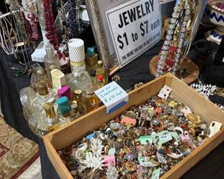 Estate Sale Full Contents Loaded, photo 1 of 40