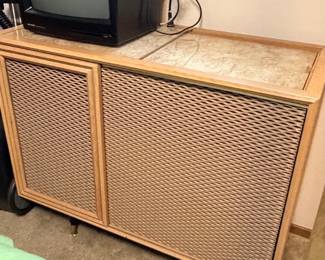 Console Stereo