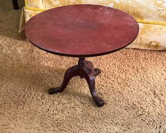 Pedestal Table