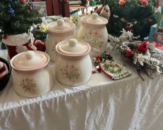 Canister set, small Christmas trees 