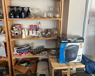 Kerosene heater, brand new shredder, beer trays, glassware 