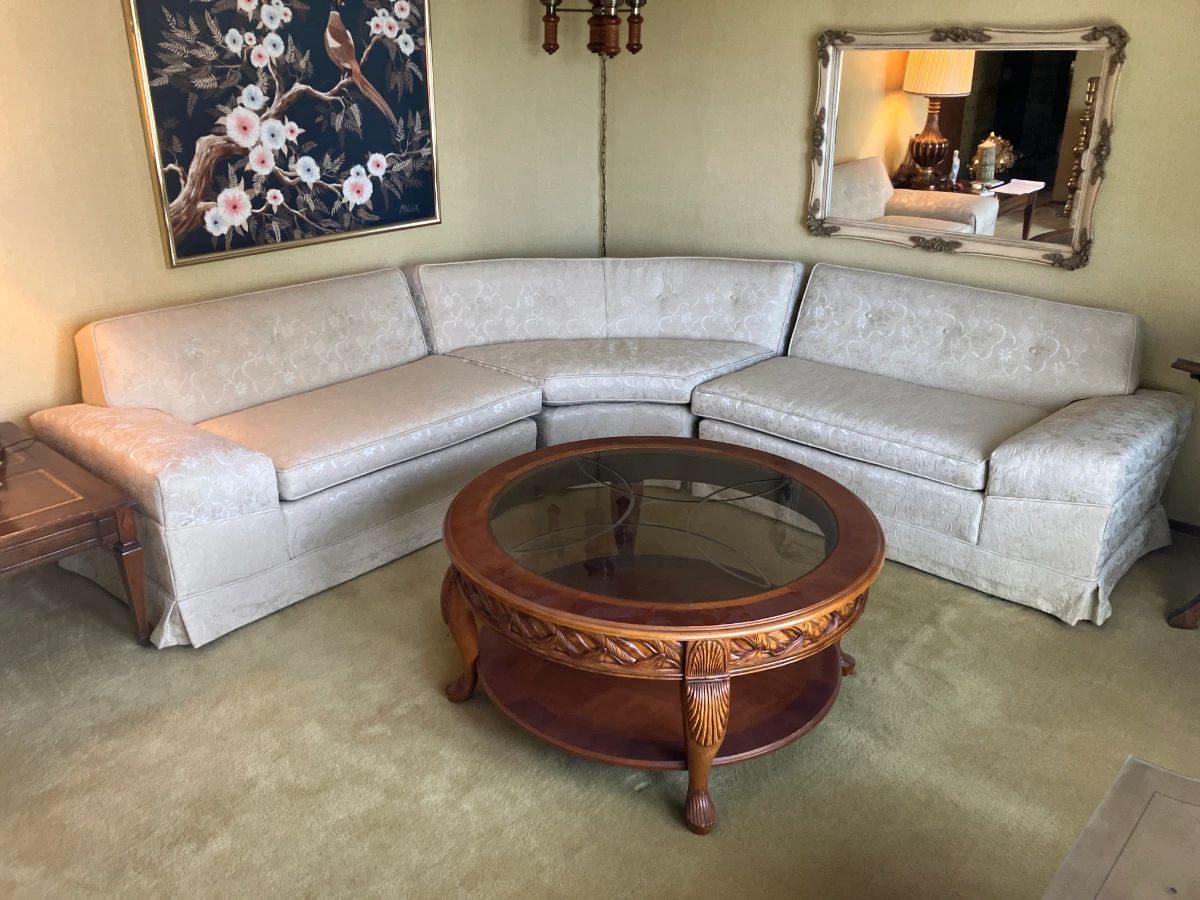Vintage 3-piece curved sectional sofa w ivory jacquard upholstery