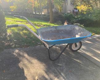 Garden wheel barrow