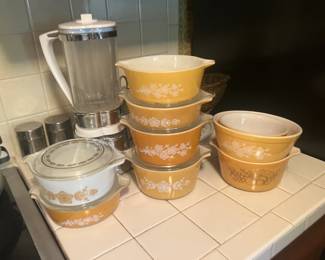 Pyrex "Butterfly Gold" casserole dishes