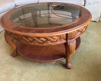 Large round 42" diameter cocktail table