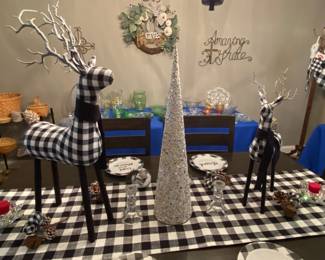Runner & decor