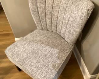 Accent chair