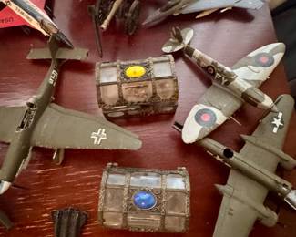 vintage plastic and scale military aircraft models