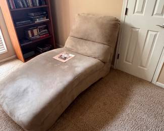 Chaise Lounge Chair