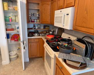 Kitchen misc. and Tupperware