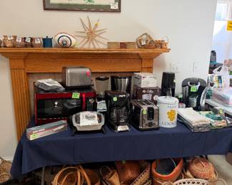 Baskets, kitchen electrics