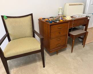 Kiwi arm chair, vintage MCM sewing table with bench, Pfaff sewing machine and misc. sewing items