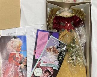 Lot 7313218: Paradise Galleries Porcelain Dolls incl. Shannon Shamrock Fairy