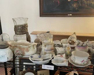 Lot 7313235: Victorian China Group incl. Porcelain Hand Dishes & Butter Dish