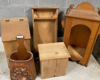 Lot 7313216: Country Pine Group incl. Arched Wall Shelf & Potato Bin (5 Pcs)