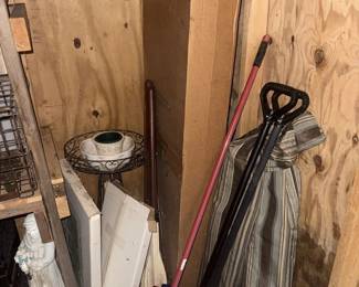 Lot 7313787: Tall Cardboard Box, Snow Shovel & Garden Tools Lot