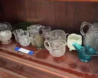 Lot 7313276: Pressed & Uranium Glass Grouping incl. EAPG Covered Teapot
