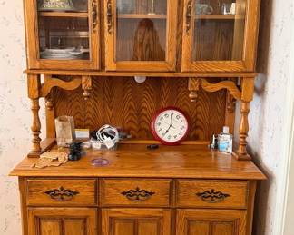 Lot 7312474: Traditional Oak China Hutch & Buffet Cabinet with Glass Display Doors and Ornate Hardware