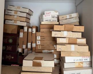 Lot 7312786: Terry Redlin Collectibles - Plates, Figurines, and Prints