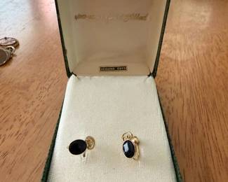 Lot 7312843: Vintage Genuine Black Onyx Gold-Filled Screw-Back Earrings in Original Presentation Box