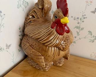 Lot 7312380: Vintage Ceramic Rooster Cookie Jar - Brown Glazed Farmhouse Kitchen Decor